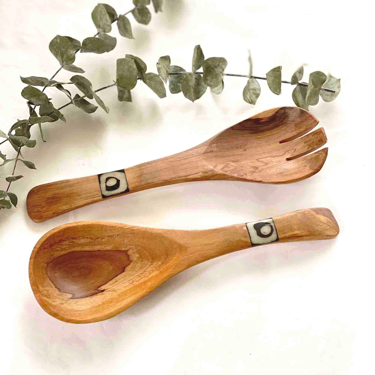 Petite Savanna Wood and Bone Serving Set